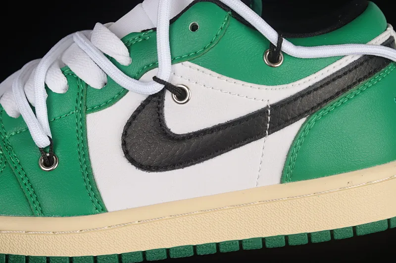 All categories Air Jordan Jordan series basketball shoes Air Jordan 1 Low Air Jordan 1 Low AJ1 Joe 1 customized version white and green color deconstruction sports culture basketball shoes 553560-129